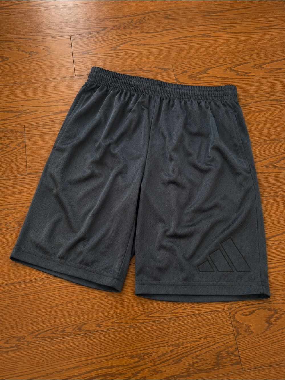 Boys Gray Adidas Athletic Shorts Sz XL (18/20)
